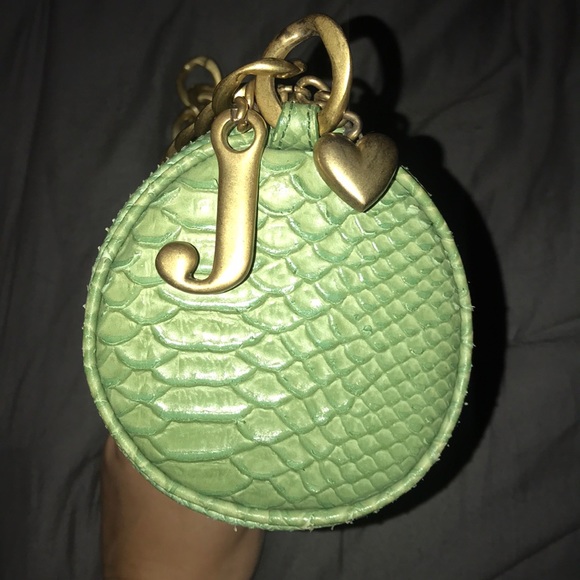 JUICY COUTURE green purse with short gold chain - Picture 2 of 6
